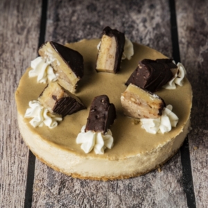 Keto Snickers Caramel Cheesecake