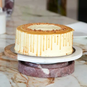 Healthy Ramadan Caramel Cake hOLa Keto UAE Delivery in Dubai, Abu Dhabi, Sharjah, Al Ain, Fujairah, Ajman & Ras Al Khaimah