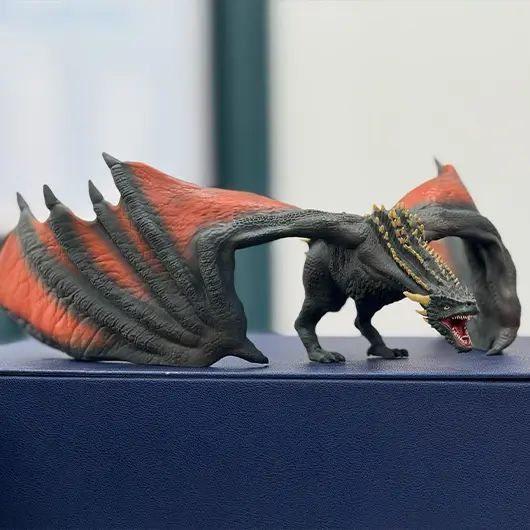 Props & Sculptures