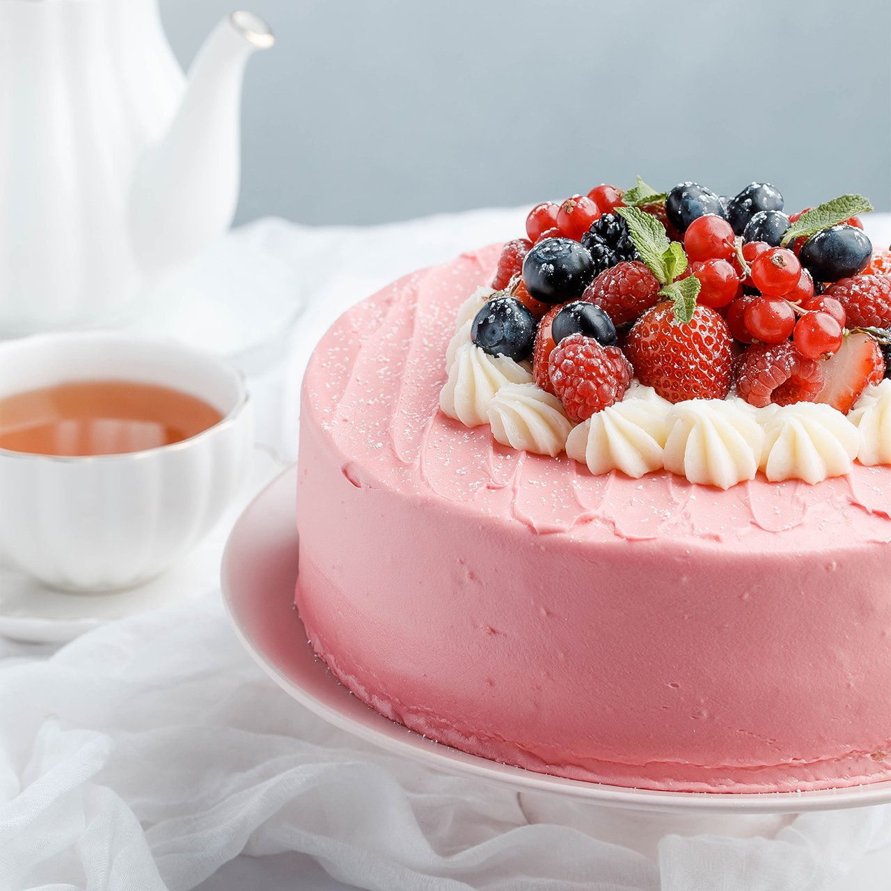 Berrylicious Cake Hola Keto Desserts Dubai Abu Dhabi UAE wide