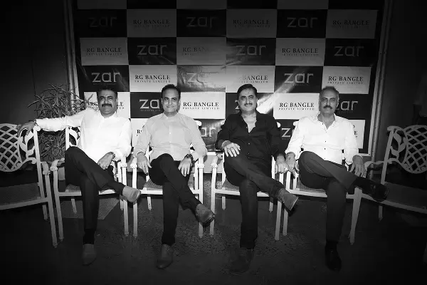 Career at Zar Jewels 3